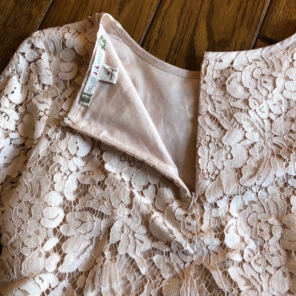 Lace crop top. Sz. Small - Picture 4 of 8